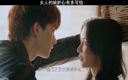 淮海战役庆功宴,一纵队副司令当众掀翻酒桌,邓公笑道:随他去吧